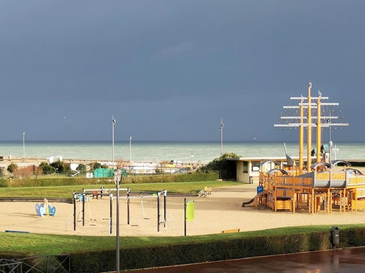Avec Jardinet Sans Vis A Vis Plein Centre Ville Au Rdc 350M De La Plage Дьепп Экстерьер фото